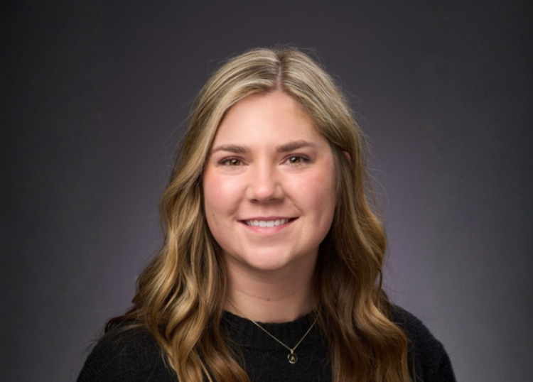 Professional portrait of USI mathematics and accounting graduate Alexandra Goebel