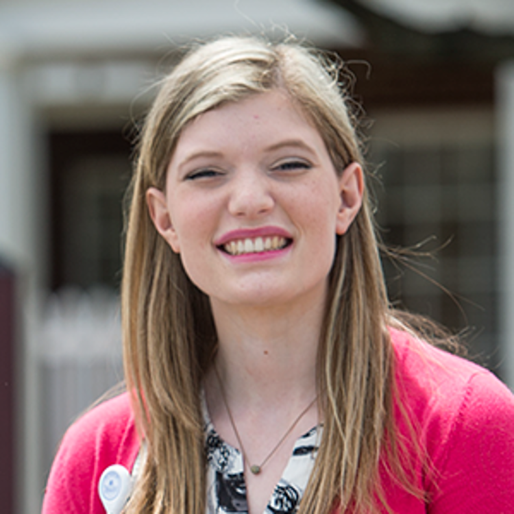 Headshot of Rebecca Lucas