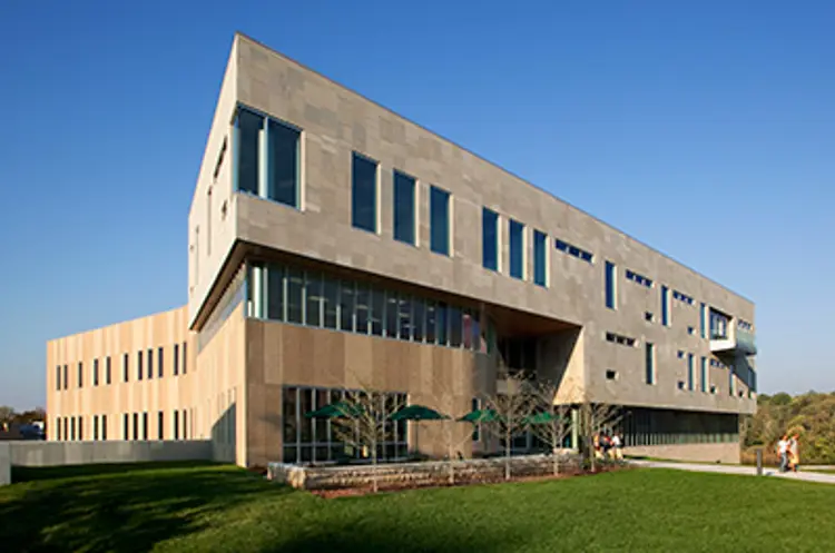 Exterior view of the Business And Engineering Center