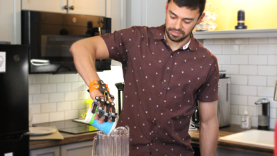Student using arthritis kit
