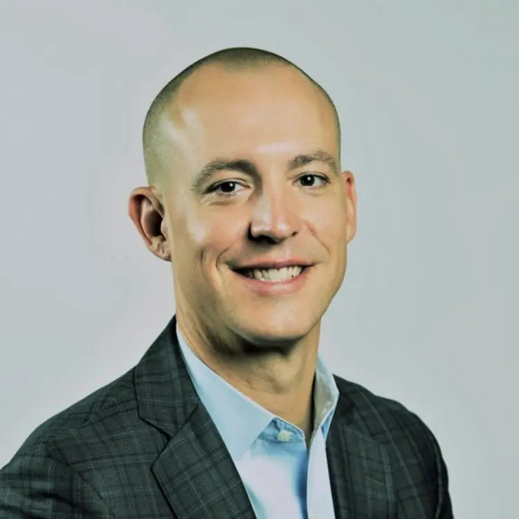 Professional portrait of USI political science graduate Shane Dearing '07